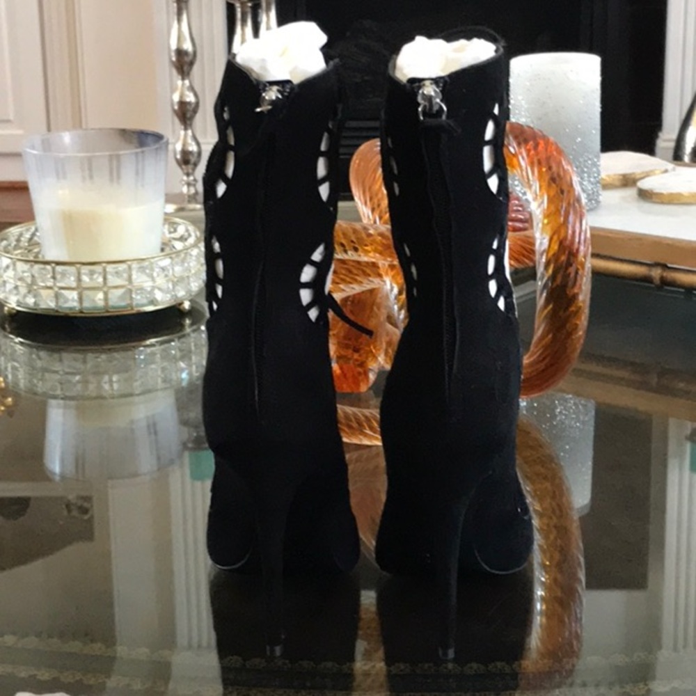 Giuseppe Zanotti lace up Suede gladiator heels - Picture 8 of 8